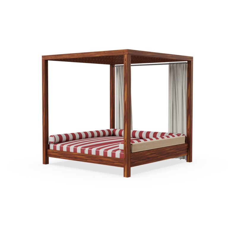 Paraggi double sunbed by Mediterrazza seen from the front, showcasing its handcrafted wooden frame and elegant Mediterranean striped upholstery.