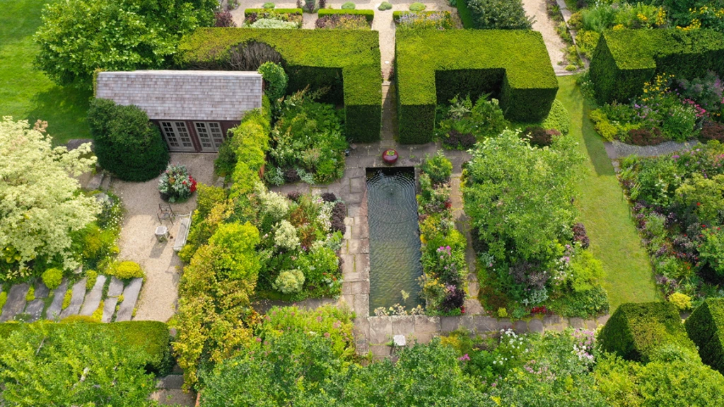 Private Gardens open for visitors