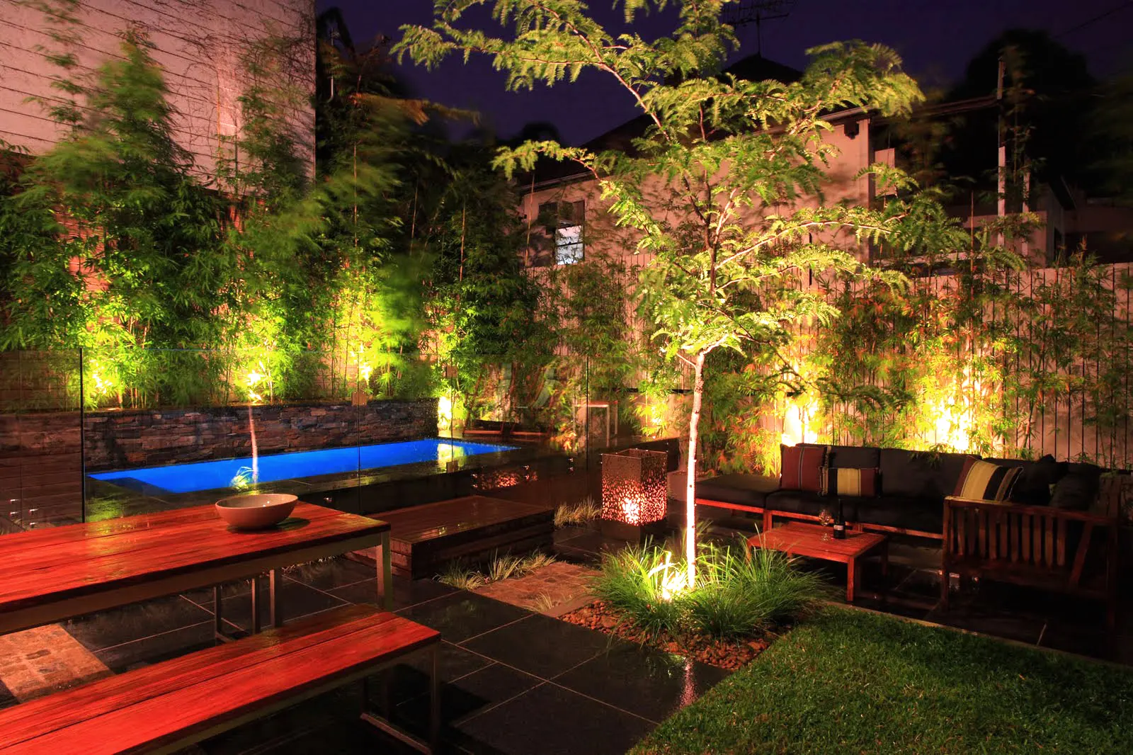 Outdoor Lighting Trends for Luxury Gardens and Terraces