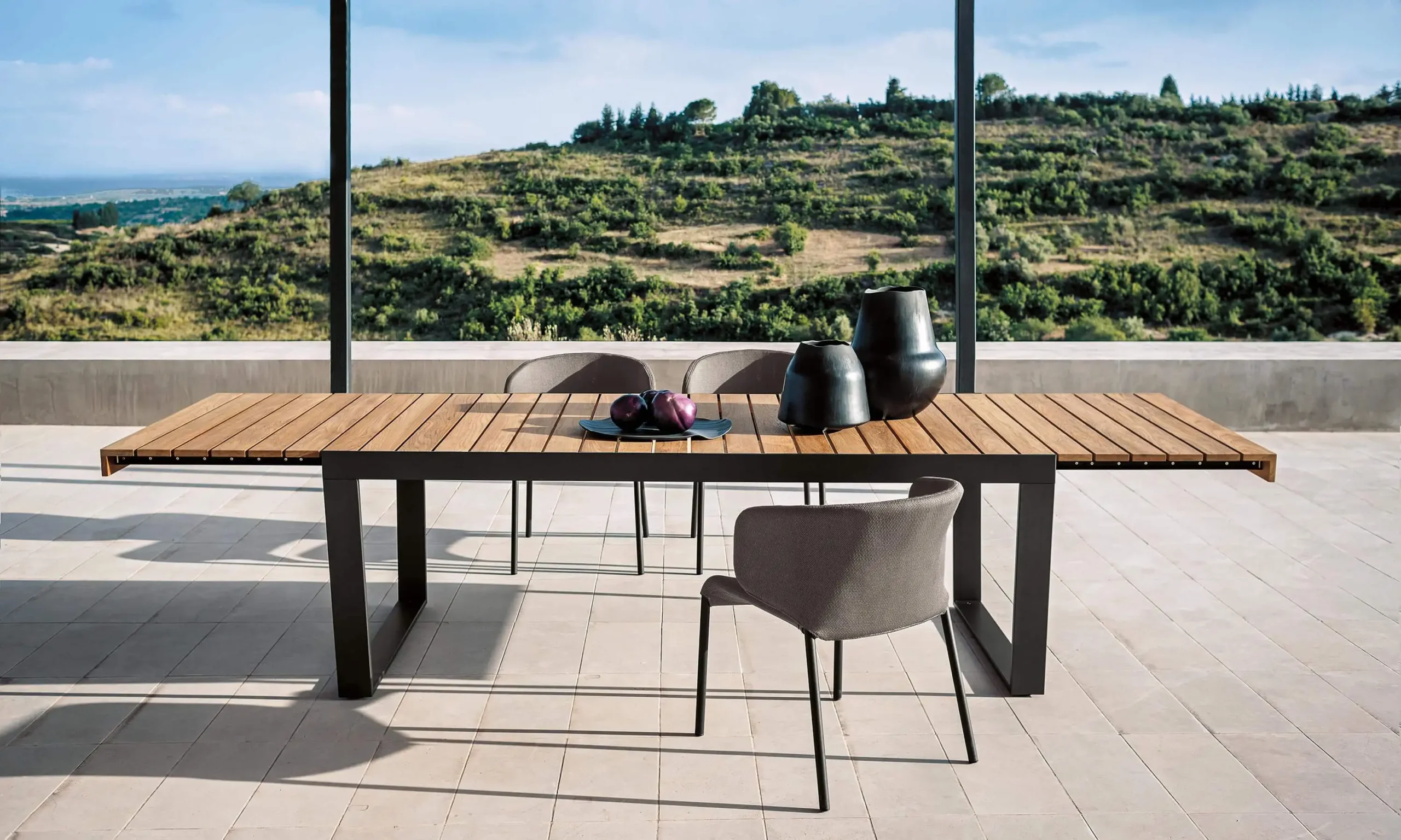 Outdoor Furniture Designs by Rodolfo Dordoni for Modern Terraces