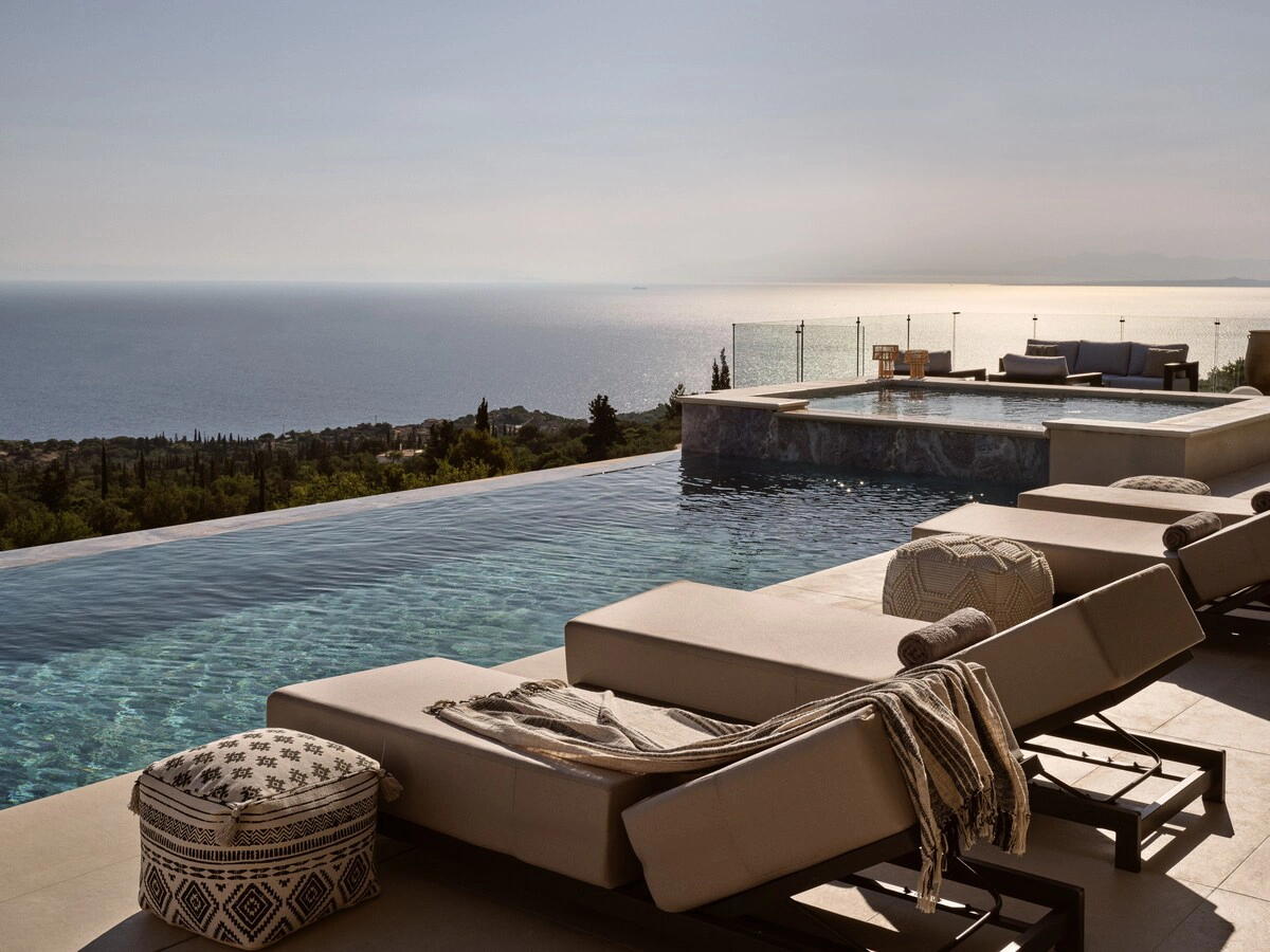 An upscale contemporary outdoor layout perfectly illustrating the prestige of Global Outdoor Design.