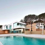 Seaside living architecture modern Mediterranean house on the Costa Brava with panoramic sea views, natural materials, and contemporary coastal design.